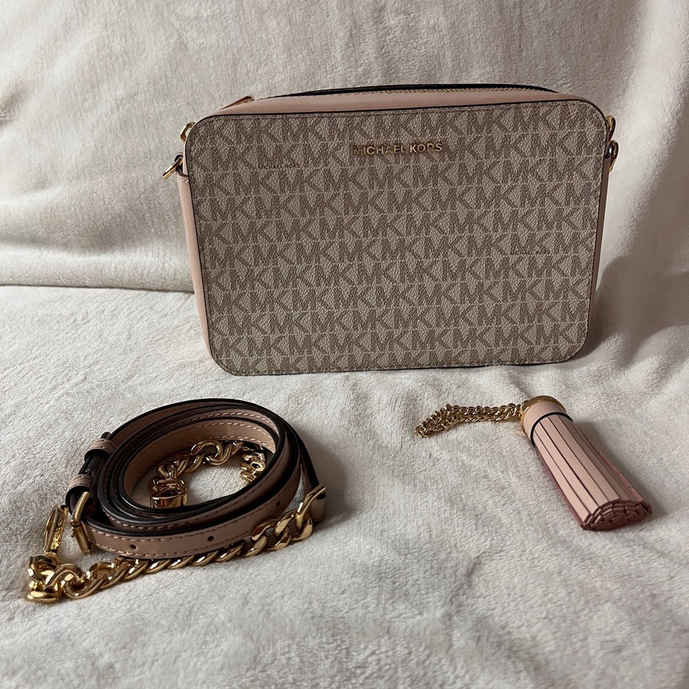 Michael Kors Ginny Crossbody